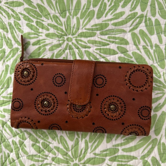 Vilenca Holland Elegant Brown Leather Women's Wallet - Picture 1 of 5